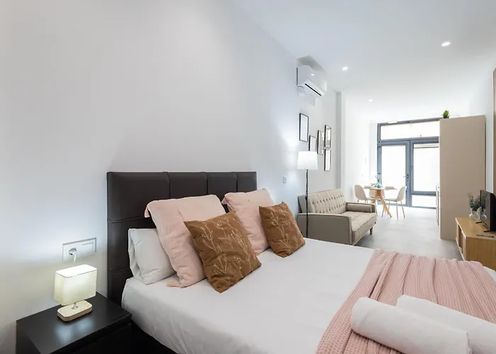 Florit Flats - The Monteolivete Apartment